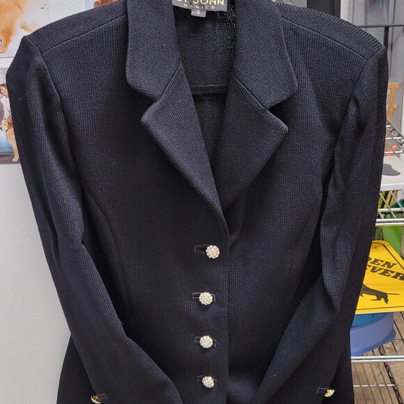 St. John Basic Jacket - Picture 6 of 6